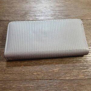 Vintage Grey Silver Zip Clos Rectangle Wallet